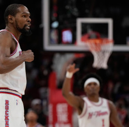 NBA: Kevin Durant lidera el vendaval de los Houston Rockets ante los New York Knicks (111-94)