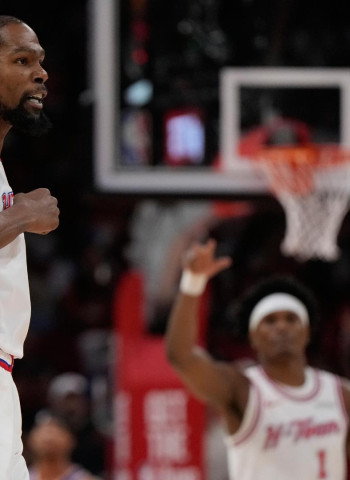NBA: Kevin Durant lidera el vendaval de los Houston Rockets ante los New York Knicks (111-94)
