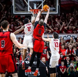 Basketball Champions League: Rytas golpea primero ante Nymburk y queda a un triunfo de la Final Four (77-70)