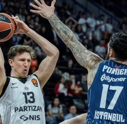 EuroLeague: Jordan Loyd lidera a Anadolu Efes ante Partizan en la prórroga y corta su racha (79-72)