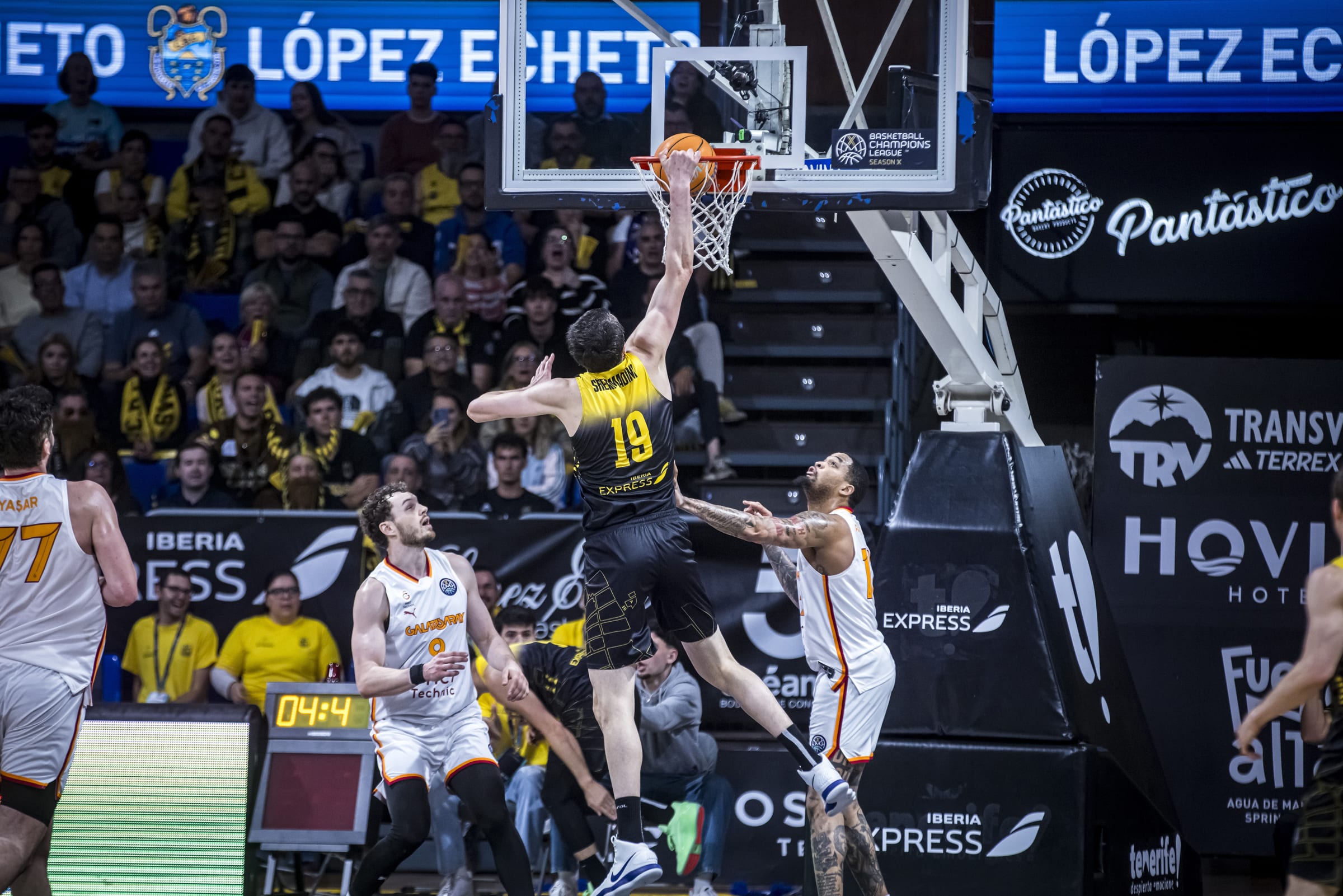 BCL: La Laguna Tenerife arrolla al Galatasaray y se clasifica para la Final Four con autoridad (99-59)