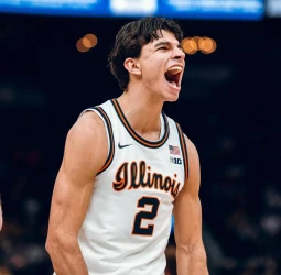 NCAA: Andrej Stojakovic se declara elegible para el Draft NBA 2026 y mantiene abierta su vuelta a Illinois Fighting Illini