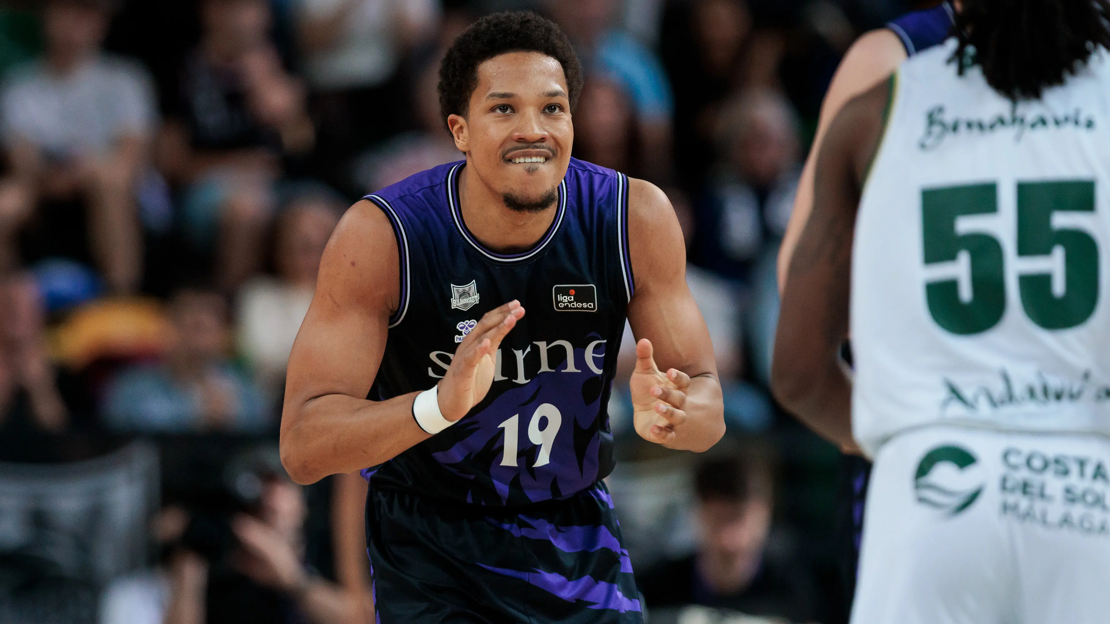 ACB: Surne Bilbao se impone a Unicaja y se engancha a la pelea por el playoff (90-74)
