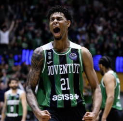Basketball Champions League: Asisa Joventut arrolla al AEK Atenas y fuerza el tercer partido de la serie (88-66)