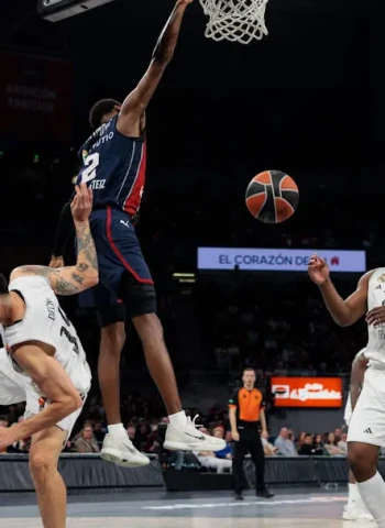 EuroLeague: Baskonia remonta y tumba al Real Madrid (98-96)