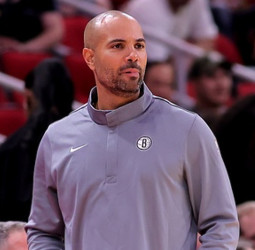 NBA: Brooklyn Nets blindan a Jordi Fernández con una renovación multianual