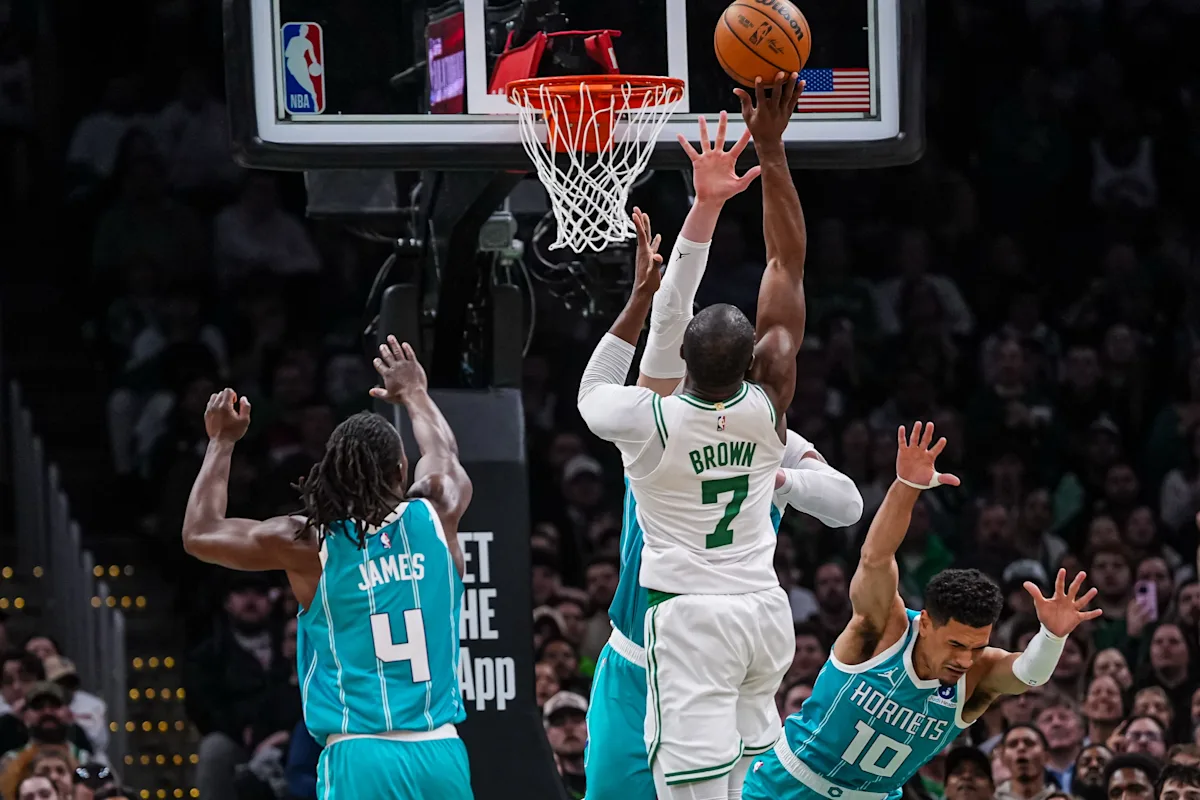 NBA: Jaylen Brown impulsa a los Celtics ante Hornets y Boston se acerca al segundo puesto del Este (113-102)