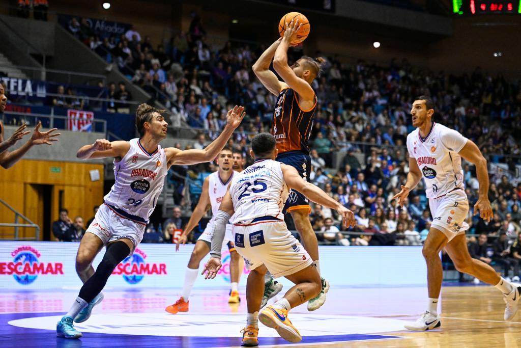 El Monbus Obradoiro, a por el punto más valioso allí donde todo comenzó