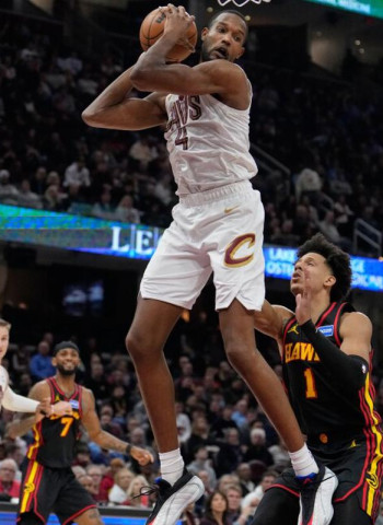 NBA: Donovan Mitchell y Evan Mobley lideran la remontada de Cleveland Cavaliers ante Atlanta Hawks (122-116)