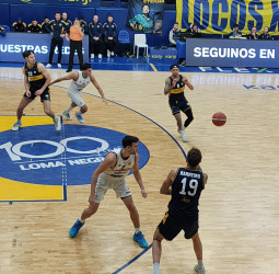 Smith desató el delirio para el triunfo de Boca (83-81)