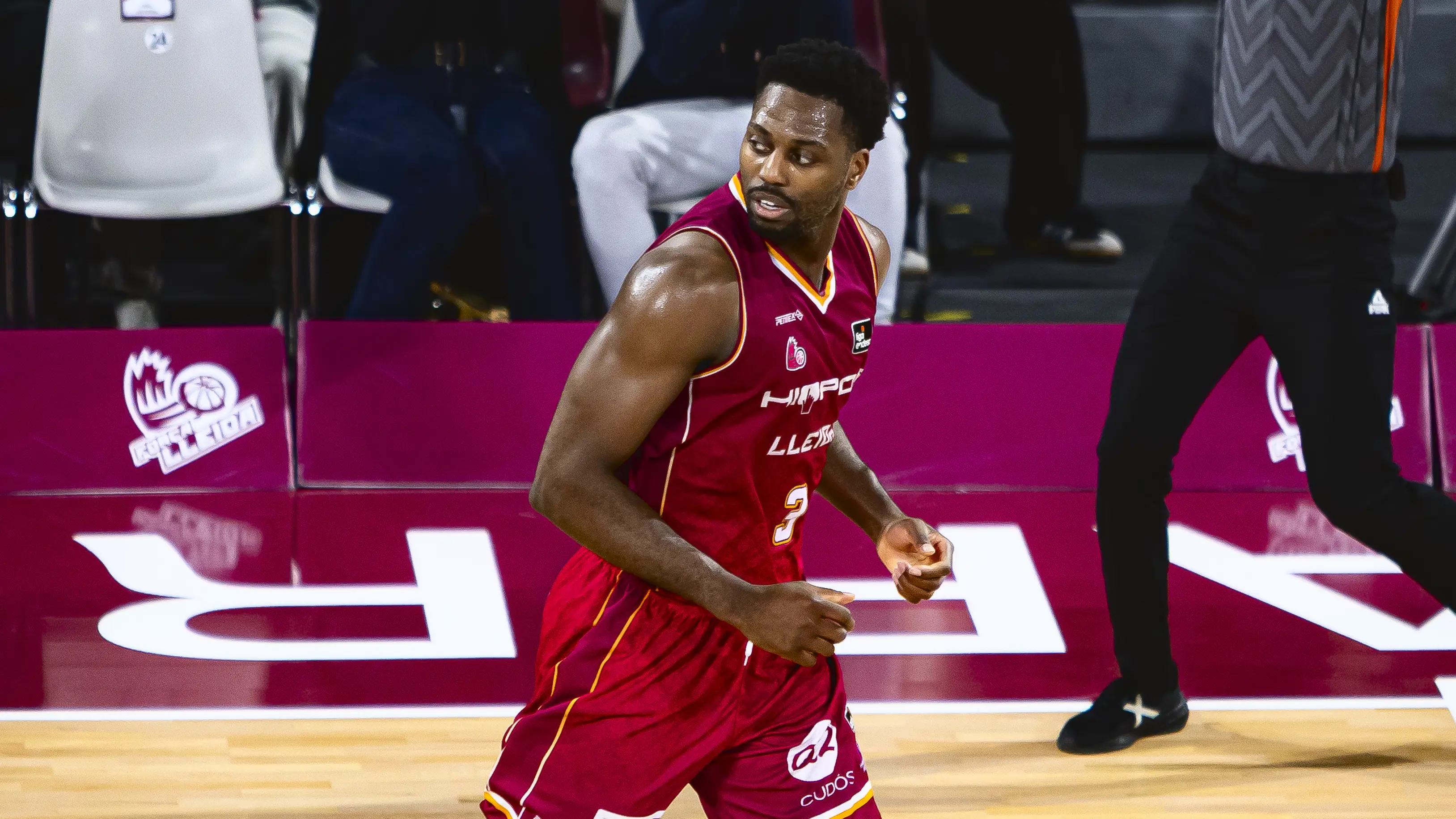 ACB: Hiopos Lleida remonta a La Laguna Tenerife en un final agónico y vuelve a ganar (103-101)