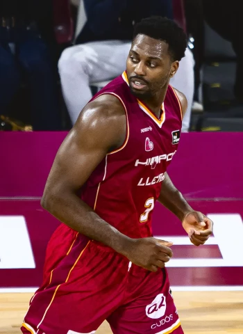 ACB: Hiopos Lleida remonta a La Laguna Tenerife en un final agónico y vuelve a ganar (103-101)