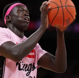 Australian wing Malual Goc commits to Colorado after strong international progression