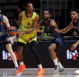 EuroLeague: Maccabi Tel Aviv domina al Anadolu Efes y prolonga su crisis con una contundente victoria (103-89)