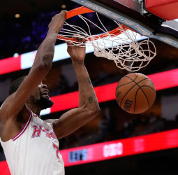 NBA: Wembanyama domina, Brown y George se desatan en una noche de marcadores desorbitados
