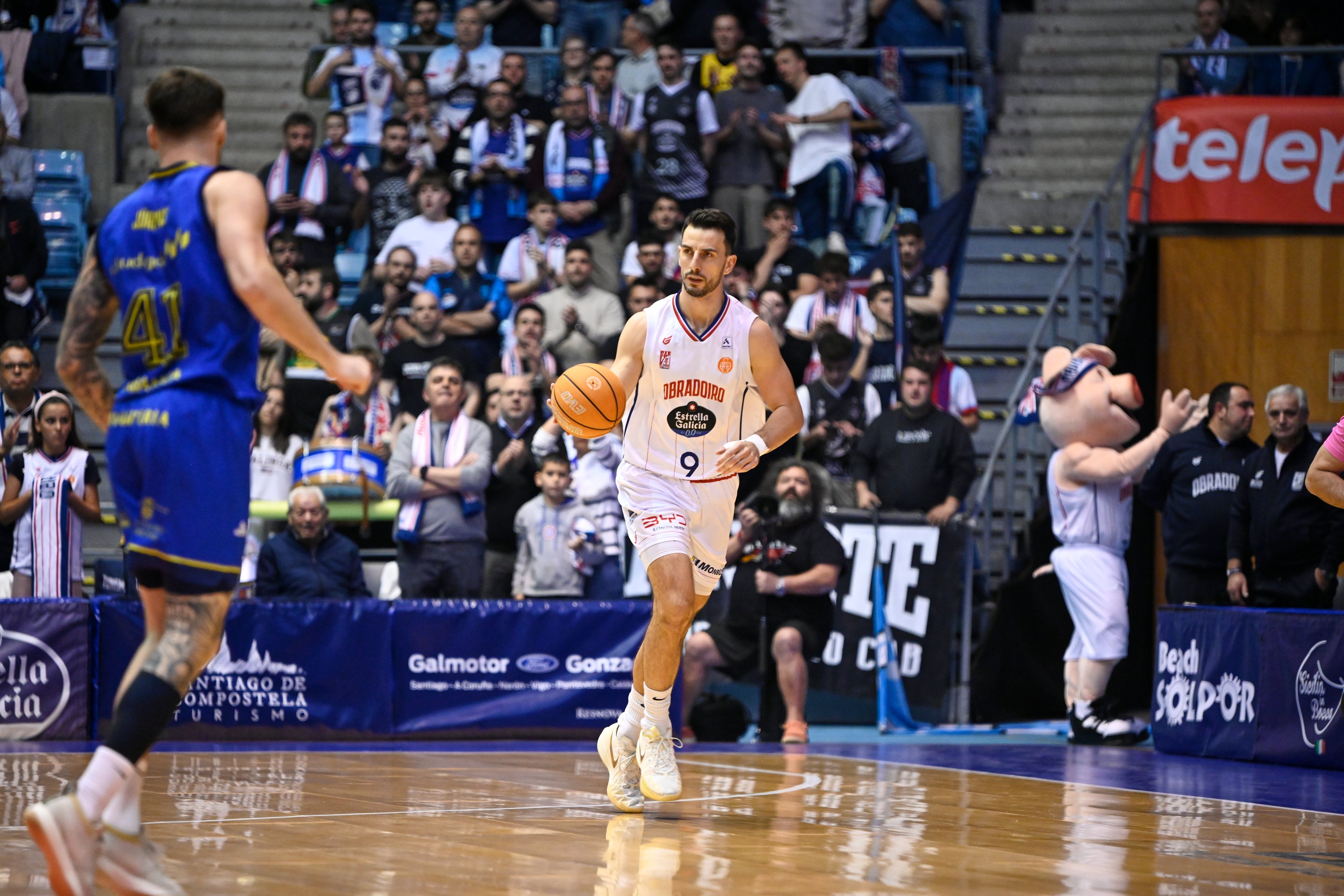 Monbus Obradoiro no dio ninguna oportunidad al COB en el otro derbi (94-57)