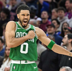 NBA: Jayson Tatum y Jaylen Brown devuelven el mando a Boston Celtics ante Philadelphia 76ers (108-100) [2-1]