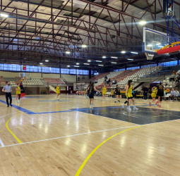 Paterna vs Canoe: Un gran acierto de Paterna desde el triple condena a Canoe (70-61)