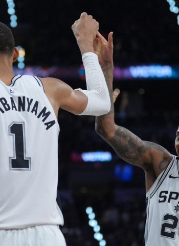 NBA: De’Aaron Fox sentencia la serie y mete a San Antonio Spurs en semifinales del Oeste (114-95) [4-1]