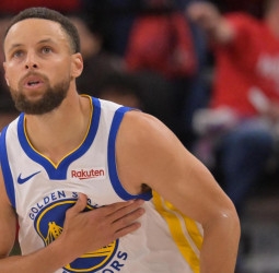 NBA: Stephen Curry desata la remontada de los Warriors ante Clippers y mantiene viva la temporada (126-121)