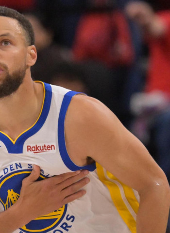 NBA: Stephen Curry desata la remontada de los Warriors ante Clippers y mantiene viva la temporada (126-121)