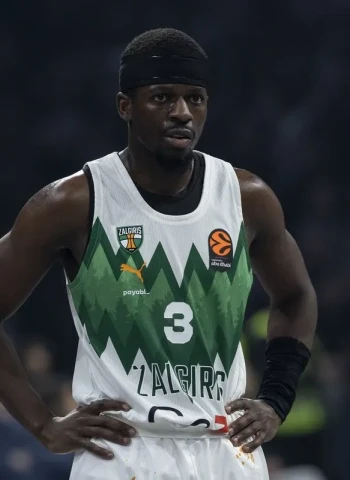 EuroLeague: Zalgiris Kaunas asalta Belgrado y mantiene viva la lucha por el Top 6 (74-83)