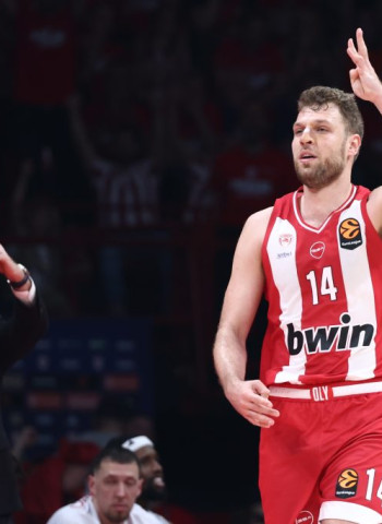 EuroLeague: Vezenkov impulsa al Olympiacos y golpea primero ante Monaco (91-70) [1-0]
