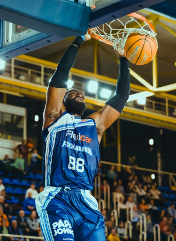 Jonathan Kasibabu se dejó todo sobre la pista en un final injusto para el Fuenlabrada, 80-79