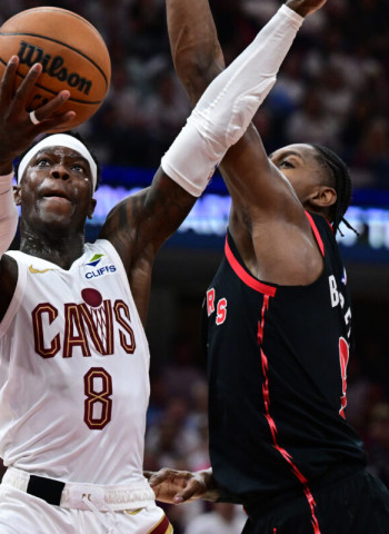 NBA: Cleveland Cavaliers remontan en el último cuarto ante Toronto Raptors y toman ventaja en la serie (125-120)