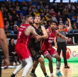 La Laguna Tenerife evita el órdago de un combativo Bàsquet Girona (97-94)