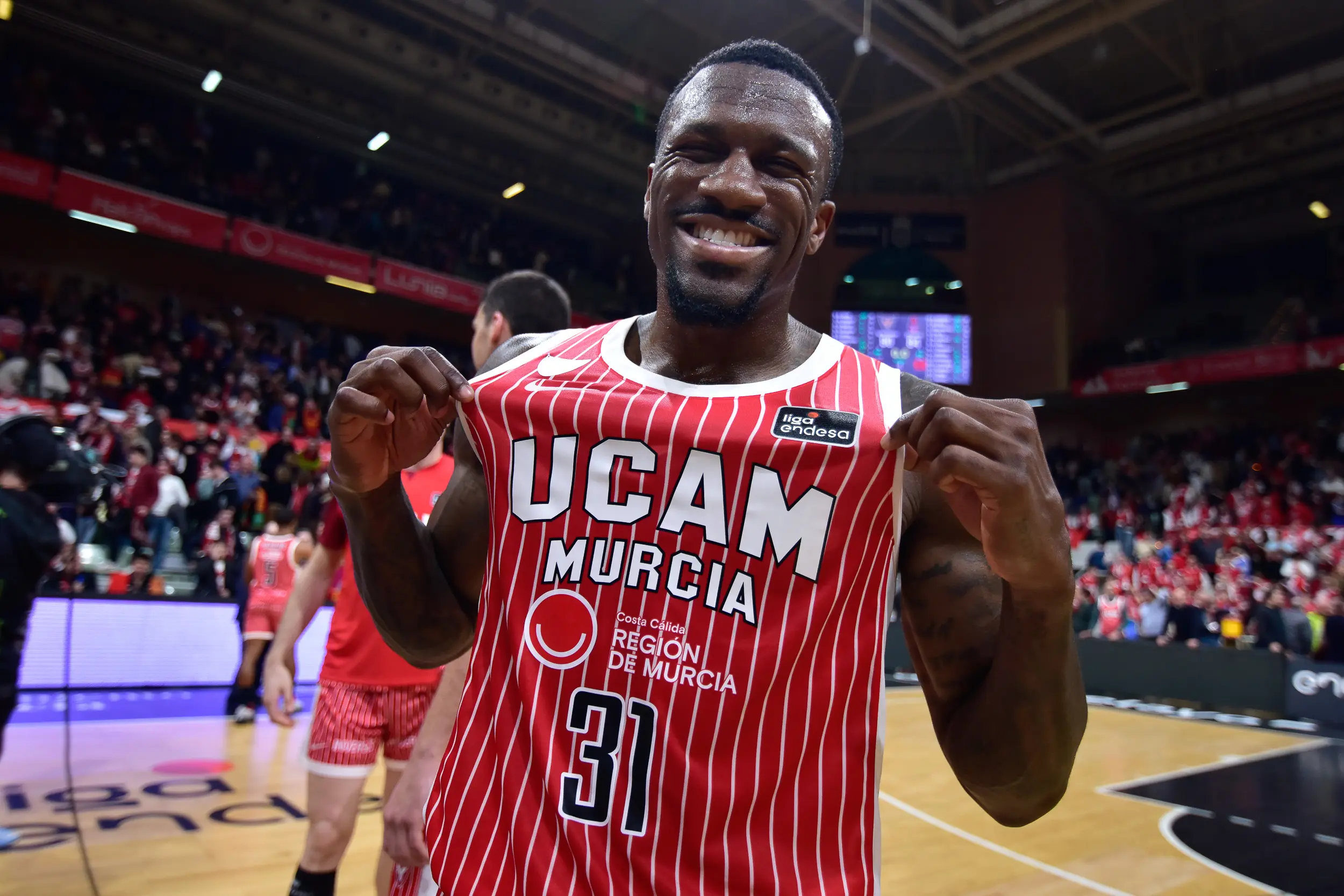 Dylan Ennis seguirá vistiendo la camiseta del UCAM Murcia