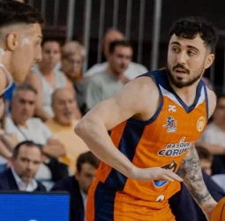 El ‘Partizan de Fuenlabrada’ gana sobre la bocina contra Leyma Coruña (75-74)