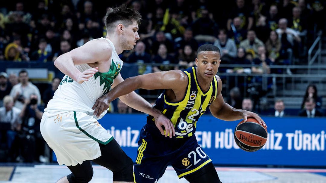 EuroLeague: Fenerbahce Beko domina a Zalgiris Kaunas y se coloca a un paso de la Final Four (86-74) [2-0]