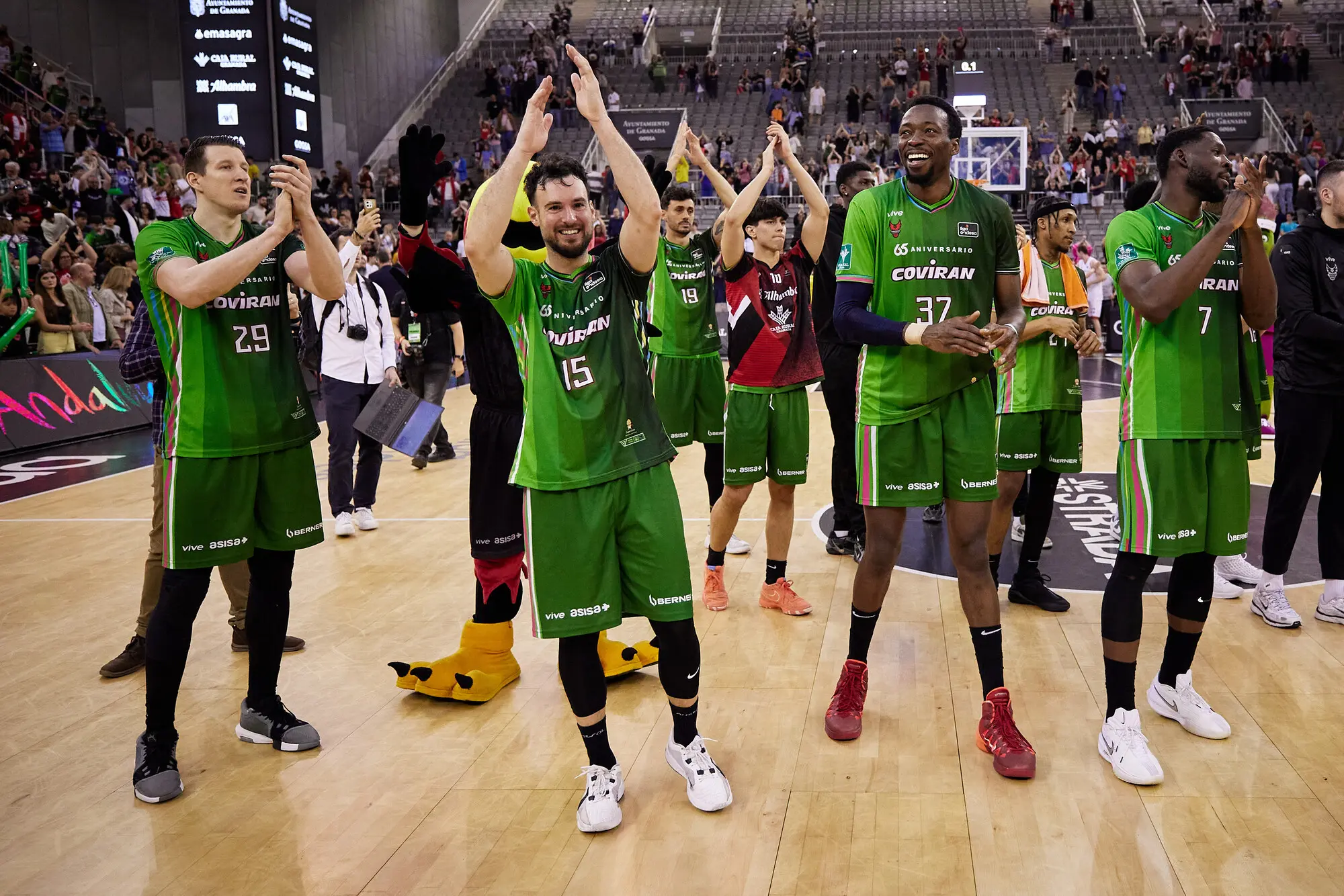 ACB: Coviran Granada sigue con vida y hunde al MoraBanc Andorra (89-86)