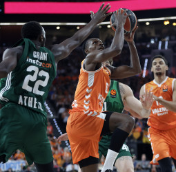 Una canasta sobre la bocina de Panathinaikos deja tocado y hundido a Valencia Basket (105-107) [0-2]