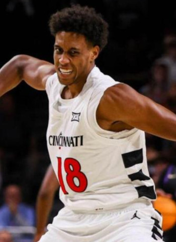 NCAA: Baba Miller sacude el mercado y entra al Transfer Portal con una quinta temporada en juego
