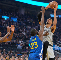 NBA: Victor Wembanyama domina con 41 puntos y 18 rebotes y Spurs derrota a Warriors para su 10ª victoria seguida (127-113)