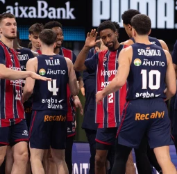 Festín del Baskonia para alcanzar la tercera plaza (115-88)