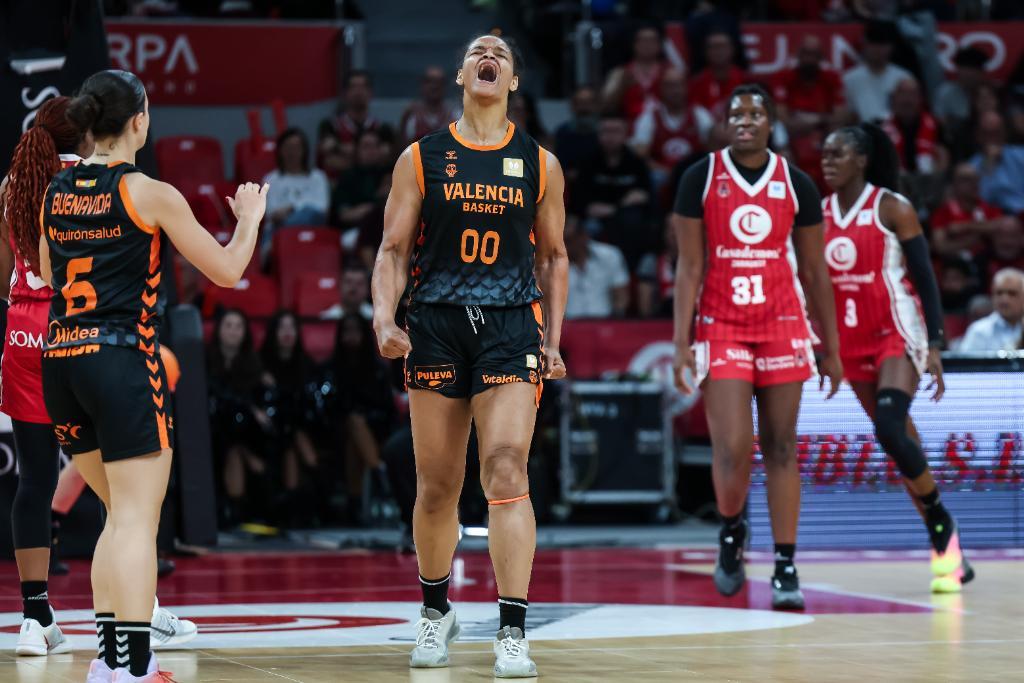 El Valencia Basket toma la delantera para acariciar el título liguero