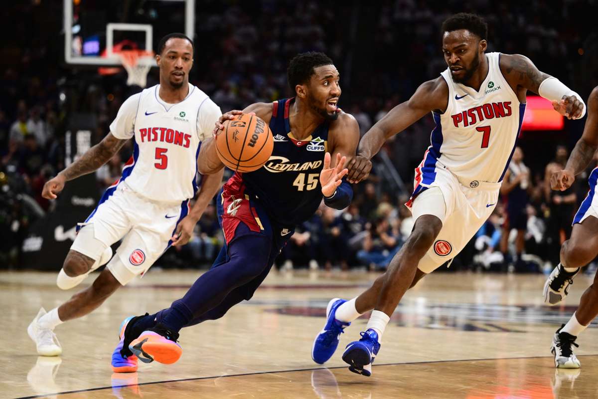 Donovan Mitchell's Historic Second Half Leads Cavaliers Past Pistons, Ties Series 2-2