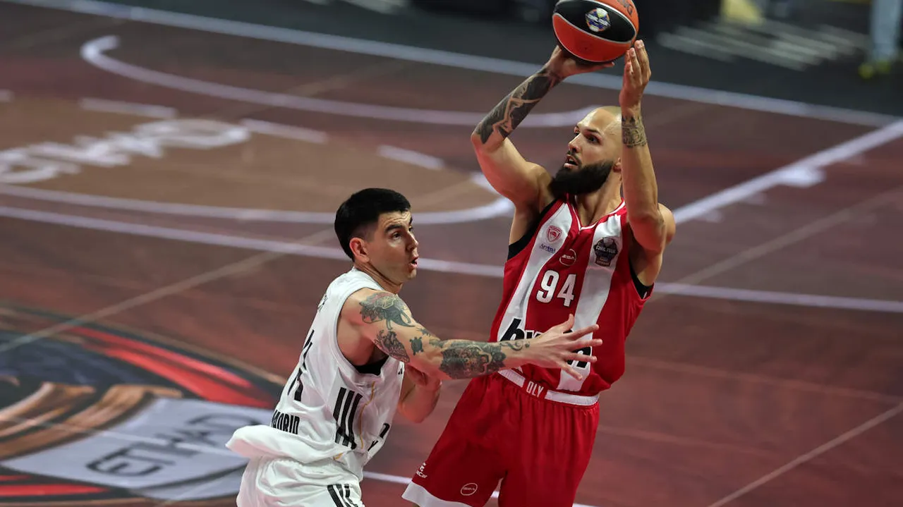 EuroLeague: Olympiacos derriba al Real Madrid y vuelve a reinar en Europa trece años después (92-85)