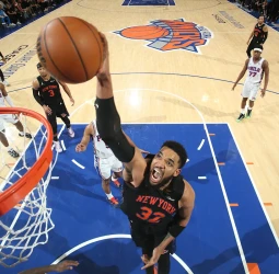 NBA: Knicks sobrevive al empuje de Philadelphia y se coloca 2-0 en la serie (108-102)