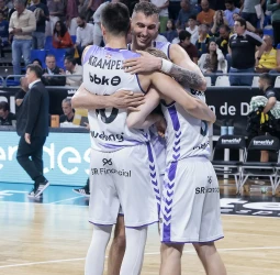 ACB: El Surne Bilbao Basket culmina su gran temporada con un triunfo de Playoff en Tenerife (82-87)