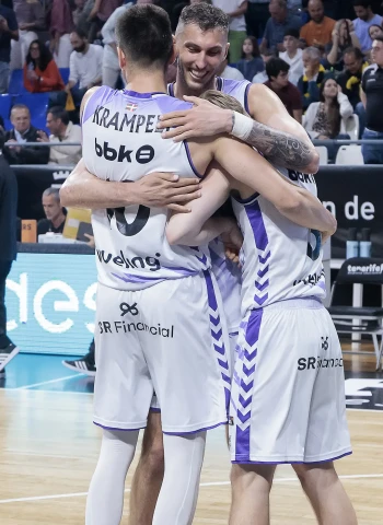 ACB: El Surne Bilbao Basket culmina su gran temporada con un triunfo de Playoff en Tenerife (82-87)