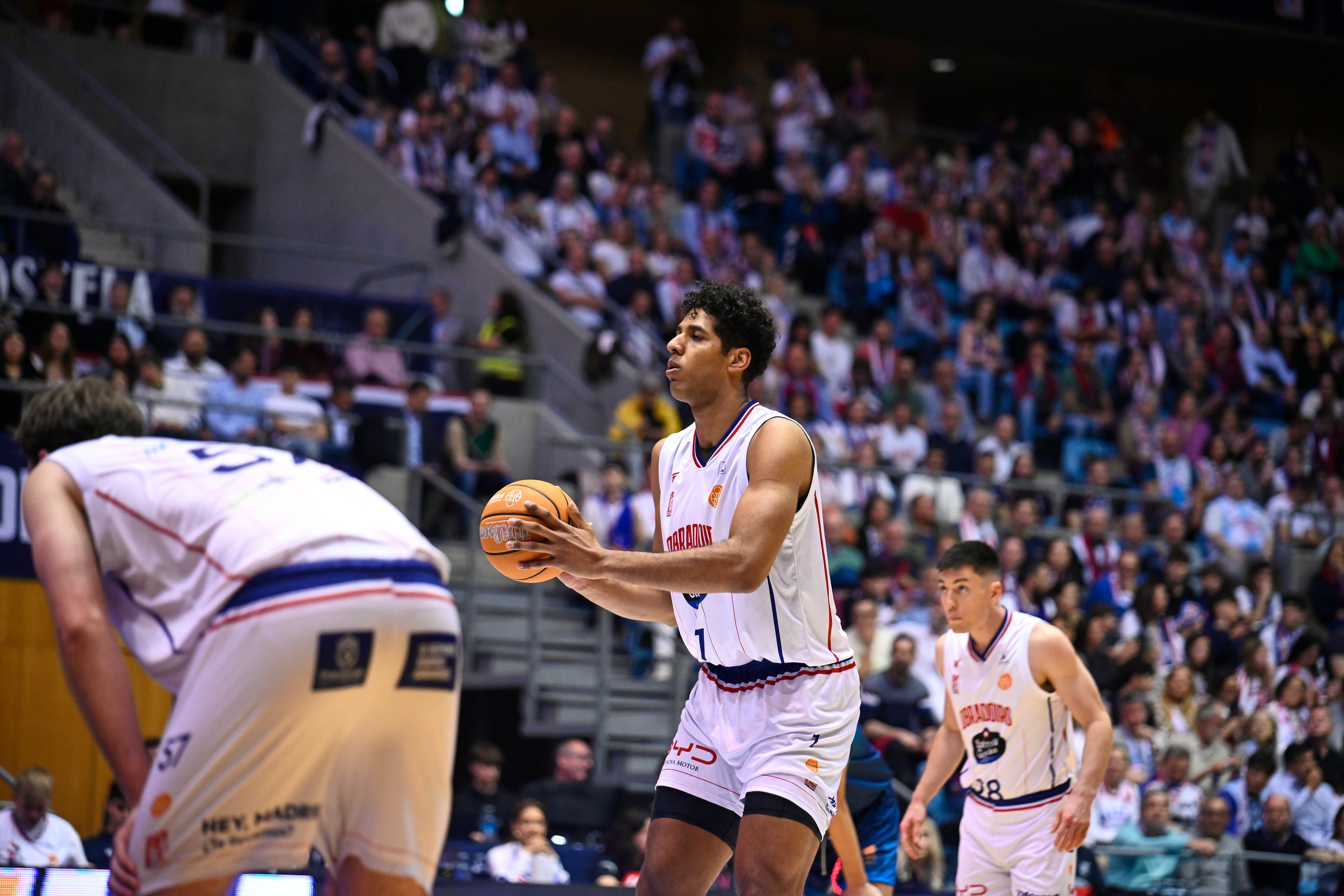 El Monbus Obradoiro vuelve a la ACB de la mano de Epi y con un gran Sergi Quintela (85-68)