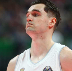 Mario Hezonja comunica al Real Madrid que se va a la NBA