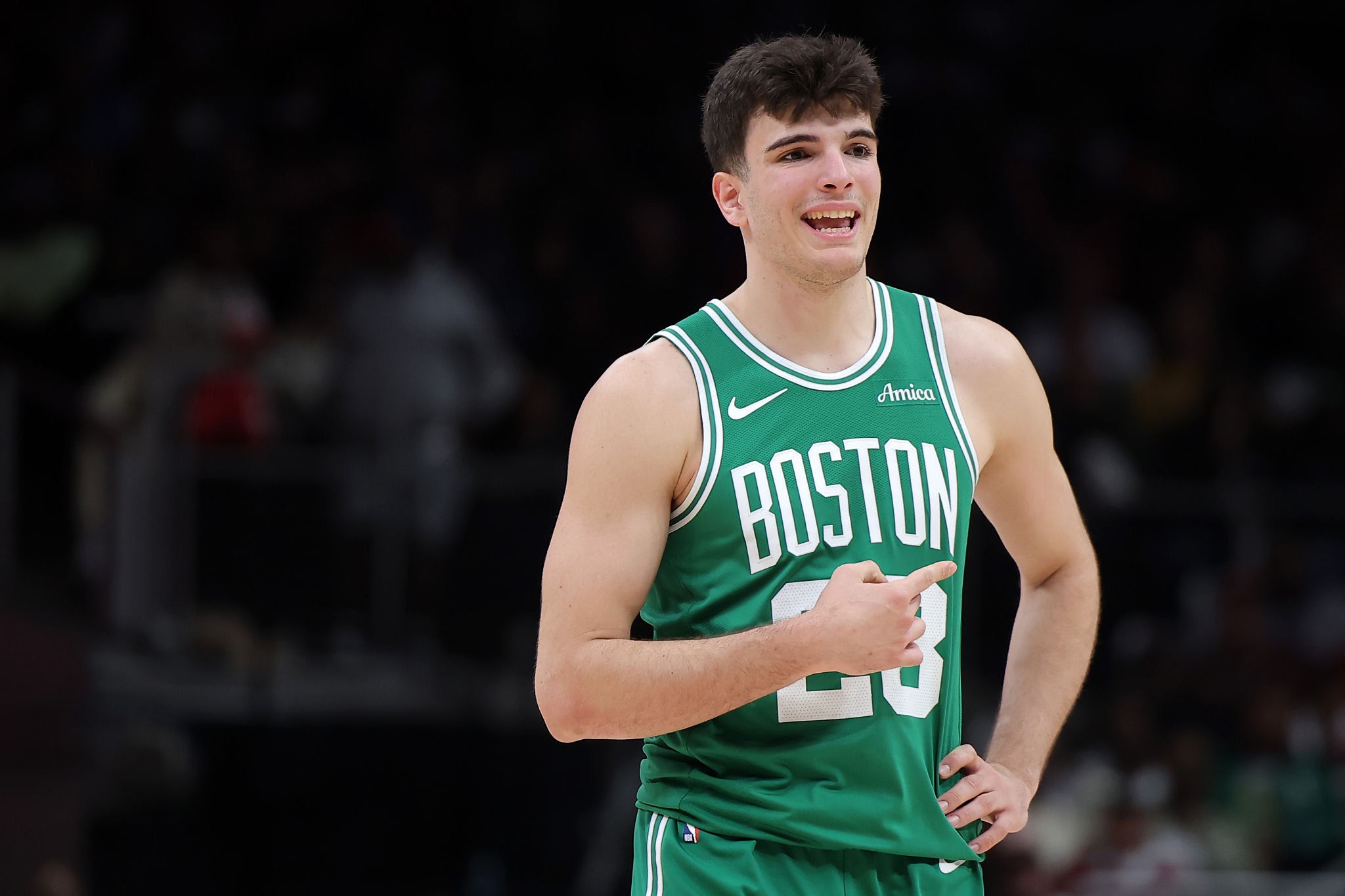 El Hugo González NBA 1.0 encontró su sitio en Boston desde la defensa y la energía