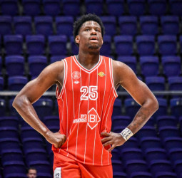 EuroLeague: Hapoel Tel-Aviv blinda a Dan Oturu con un nuevo contrato y elimina su cláusula de salida