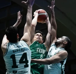 Ferro ganó y estiró la serie en la Semifinal, 74-70