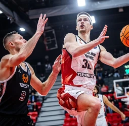 ACB: Surne Bilbao Basket sigue de cerca a Adam Somogyi para reforzar la dirección de juego